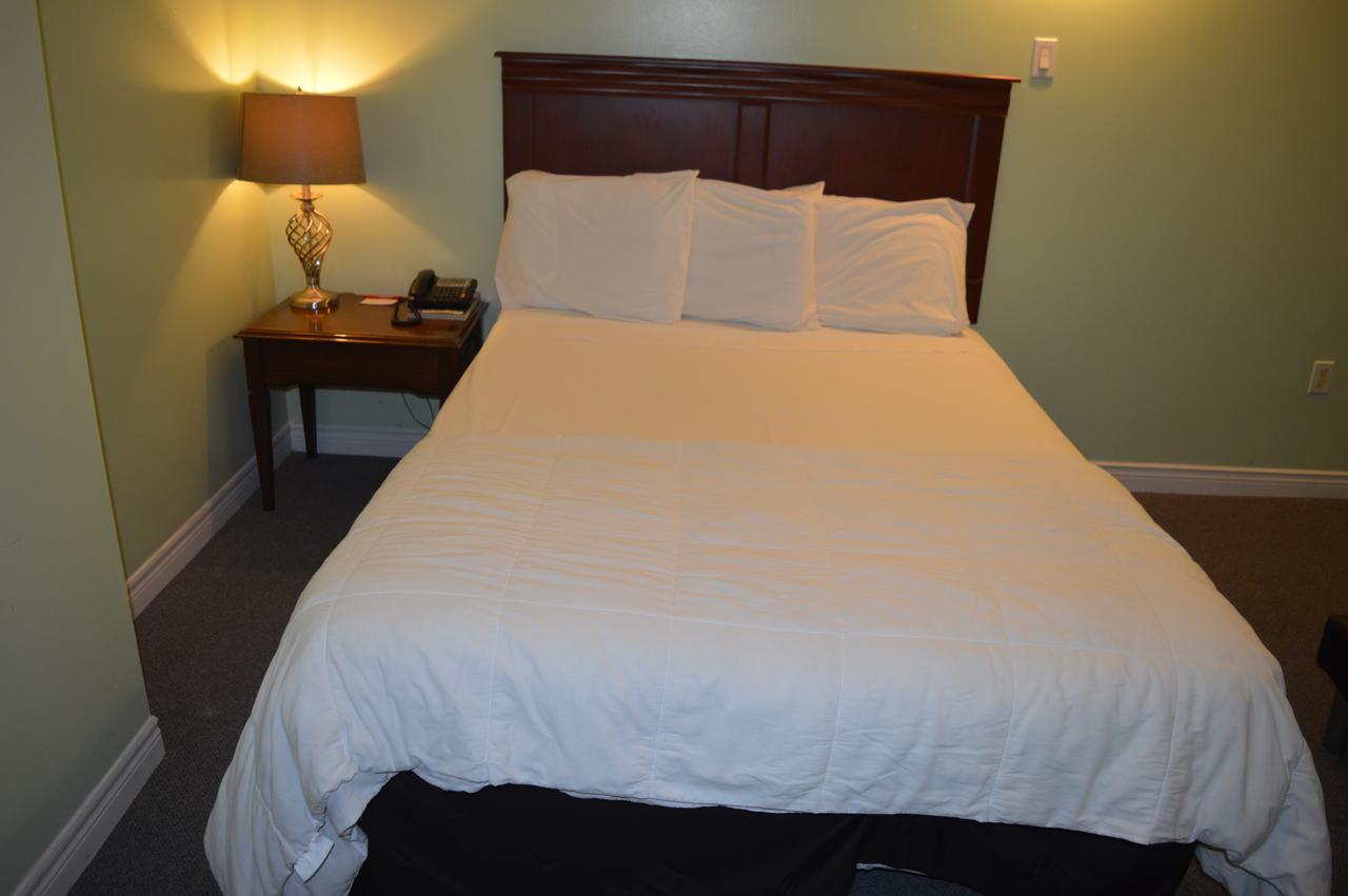 Parkview Motel Guelph Exterior photo